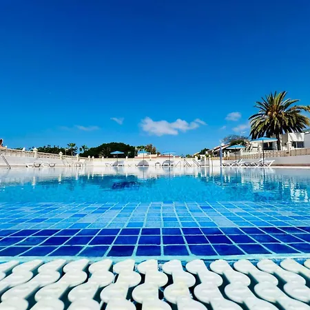 Cozy Apartment With Pool In Costa Silencio Apartment *