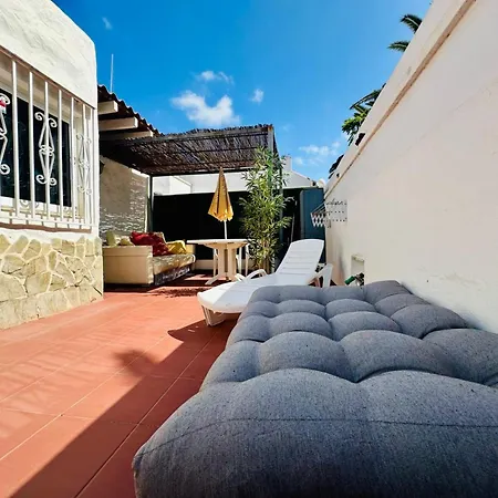 Sunny With Private Terrace Pool Access Apartamento